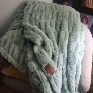 Cloud Dreamer Blanket Large Sea Glass